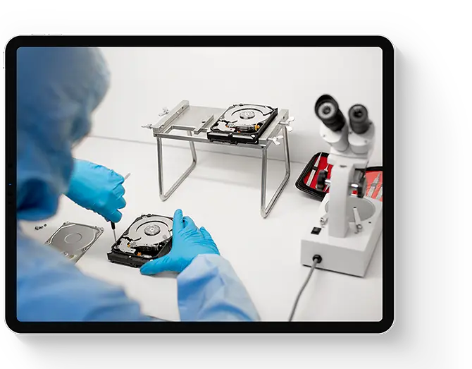 Data recovery engineer in the cleanroom